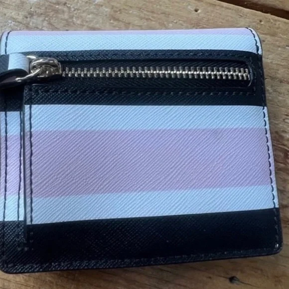 Kate Spade Bi-fold Wallet - Picture 4 of 6